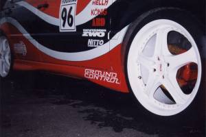 Powder coated KONIG rims on a rally car